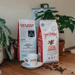 Jones Brothers Coffee Koffiebonen Italian Lover – 6 X 500 Gram 11 Jones Brothers Coffee Koffiebonen Italian Lover – 6 X 500 Gram -Koffie Series Winkel 1200x1200 200