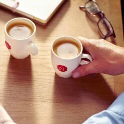 Douwe Egberts Aroma Rood Sticks Oploskoffie - 6 X 25 Zakjes -Koffie Series Winkel 1200x1200 298