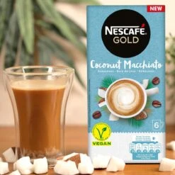 Nescafé Gold Coconut Macchiato Oploskoffie - 6 Doosjes à 6 Zakjes -Koffie Series Winkel 1200x1200 306