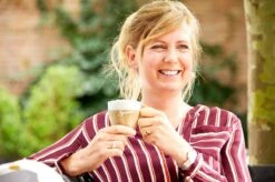 Senseo Cappuccino Koffiepads - 2/9 Intensiteit - 4 X 16 Pads - Voordeelverpakking 14 Senseo Cappuccino Koffiepads - 2/9 Intensiteit - 4 X 16 Pads - Voordeelverpakking -Koffie Series Winkel 1200x799 5